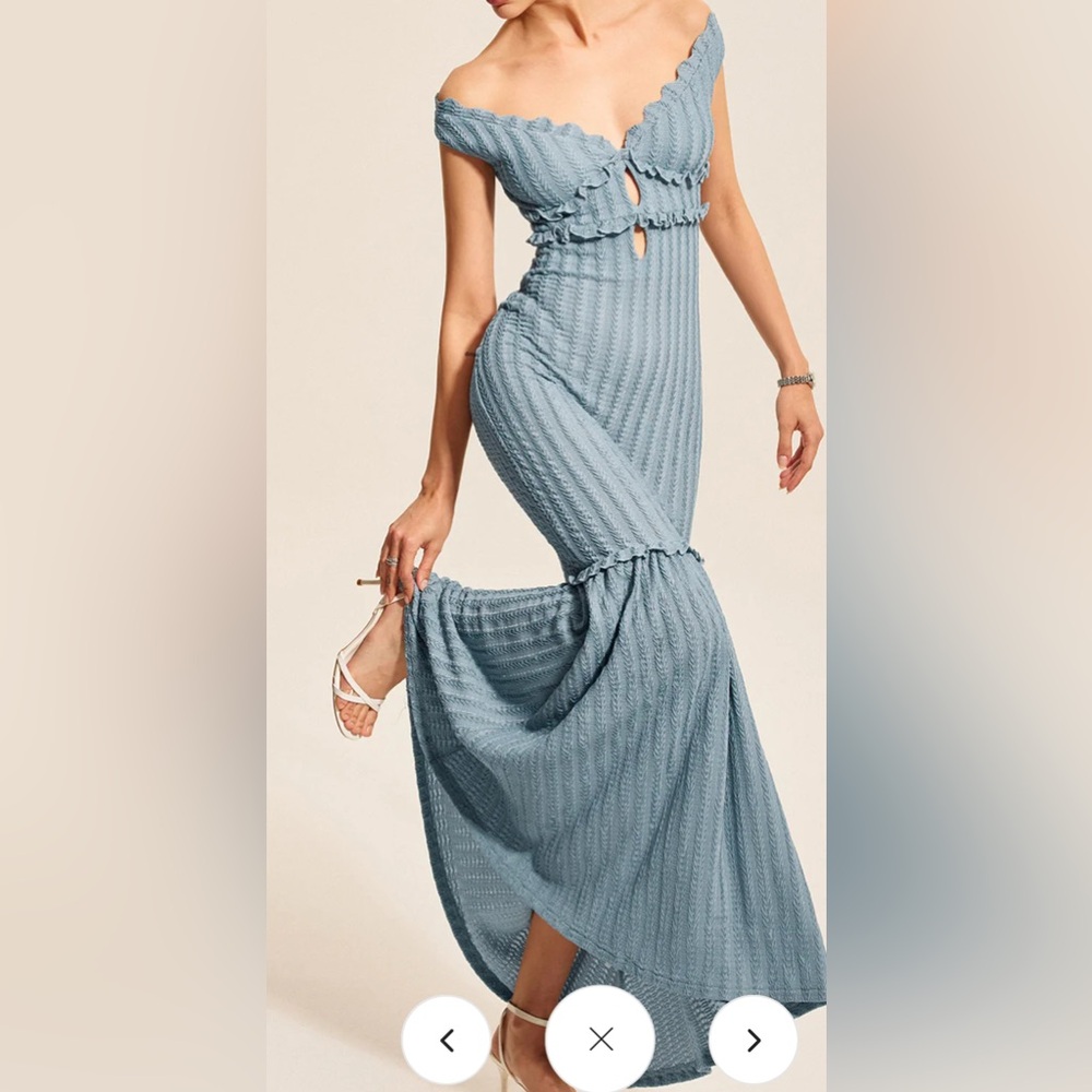 Off shoulder ruffle maxi dress